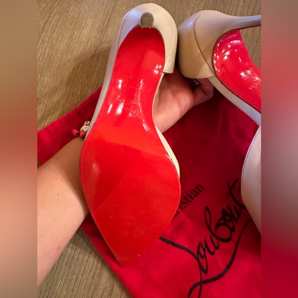 Christian Louboutin GOOD CONDITION
Iriza Leather Red Sole Pumps - Picture 10 of 14